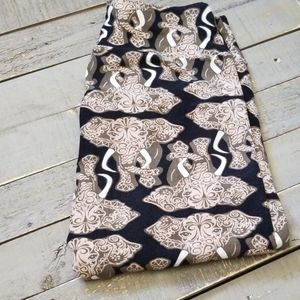 EUC Elephant Lularoe leggings